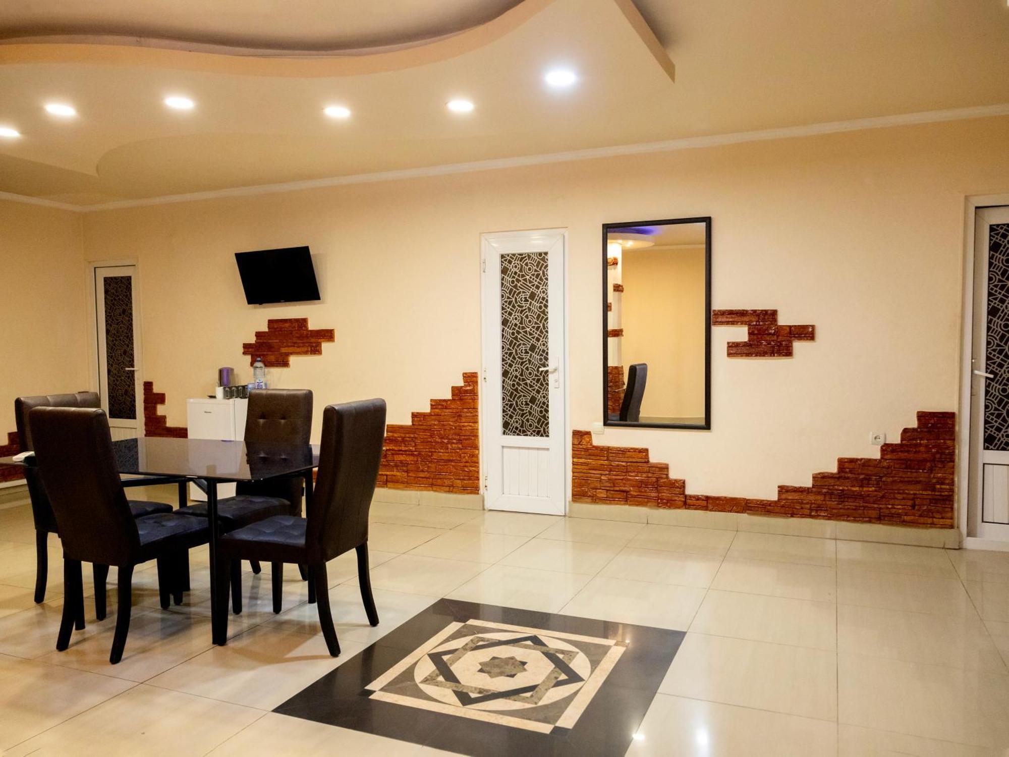 Comfort Hotel Yerevan Luaran gambar