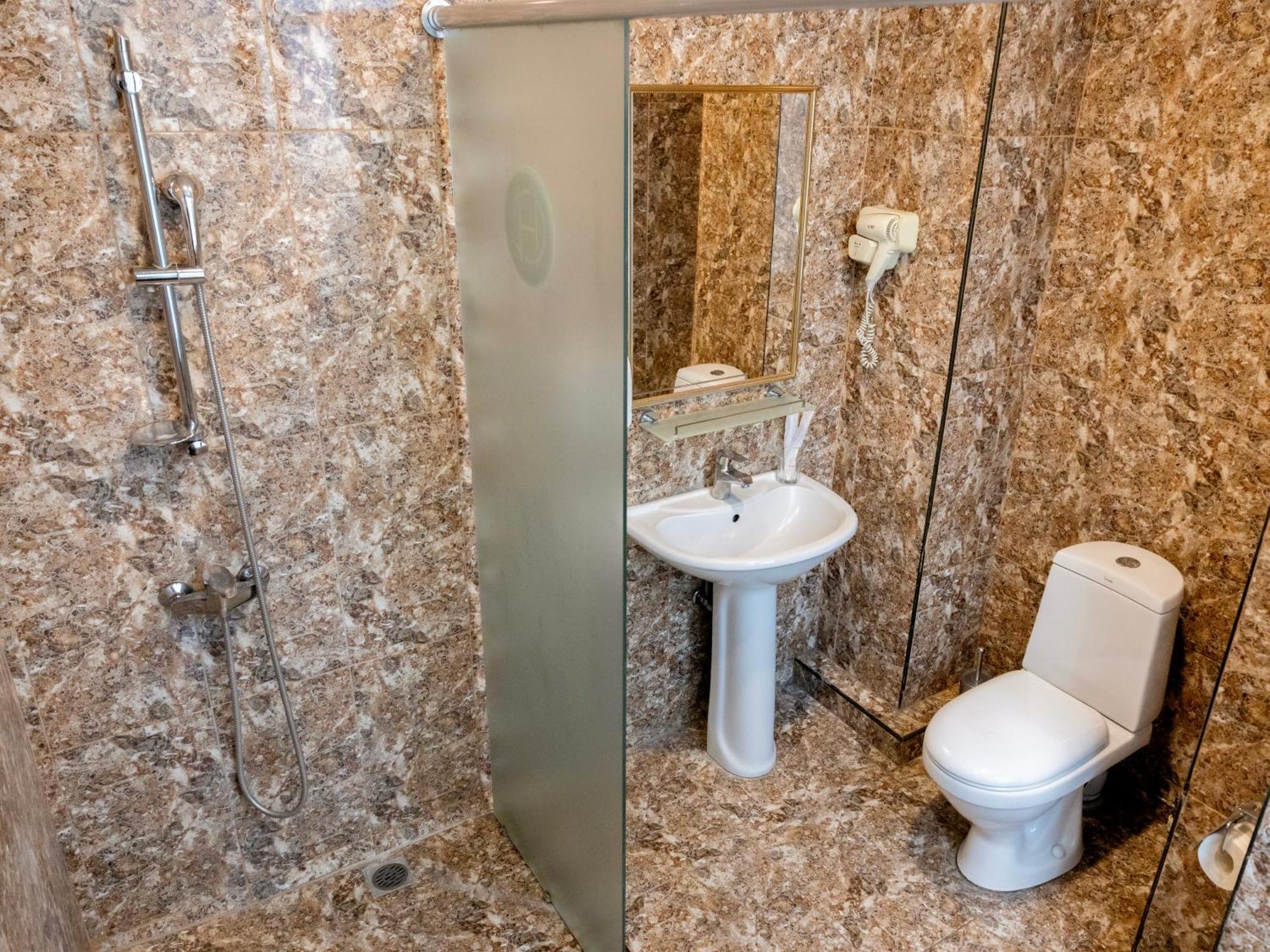 Comfort Hotel Yerevan Luaran gambar